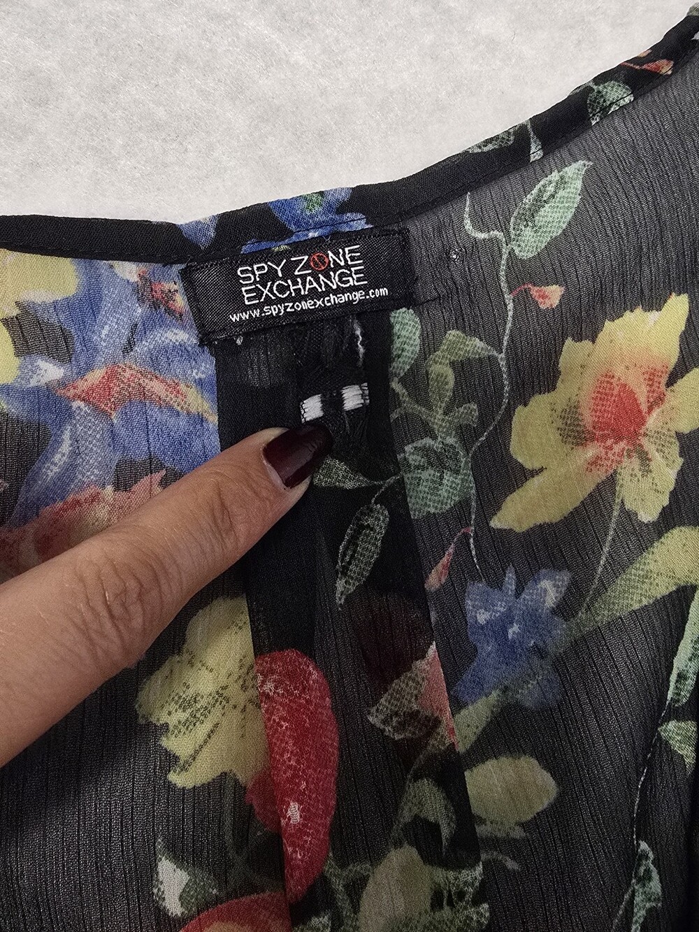 Floral Maxi Dress in Black - Picture 6 of 11